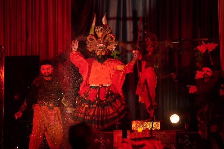 2693E4D8-2C69-4B85-AAF9-B1940F4AFFF3